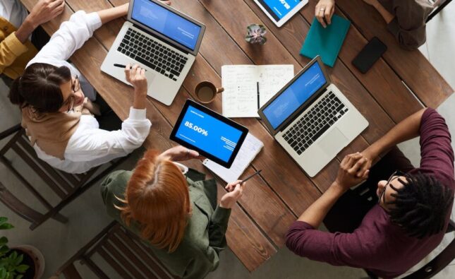 How to Choose the Right Laptop for Your Needs: A Complete Guide