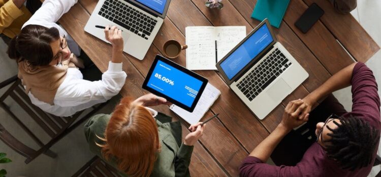 How to Choose the Right Laptop for Your Needs: A Complete Guide